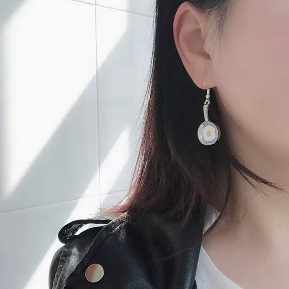 Earrings - Picture 2 of 2